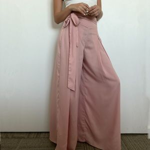 Wide blush trousers